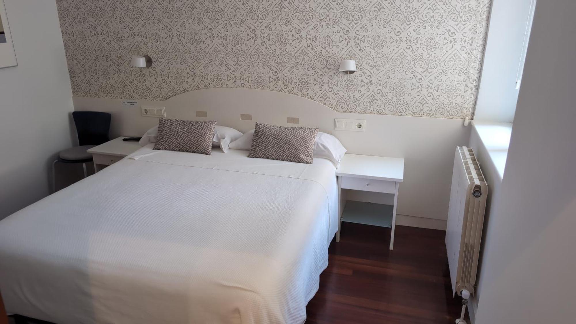 Double Room Private Bathroom
