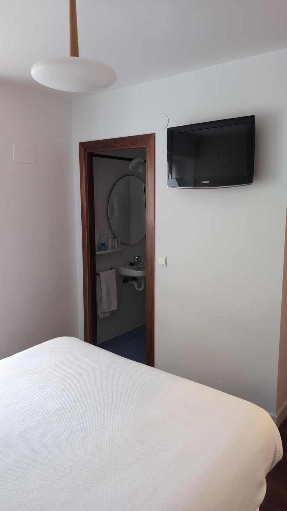 Double Room Private Bathroom